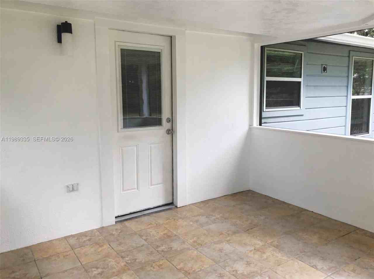 18780 Nw 238th St - Photo 5 of 7