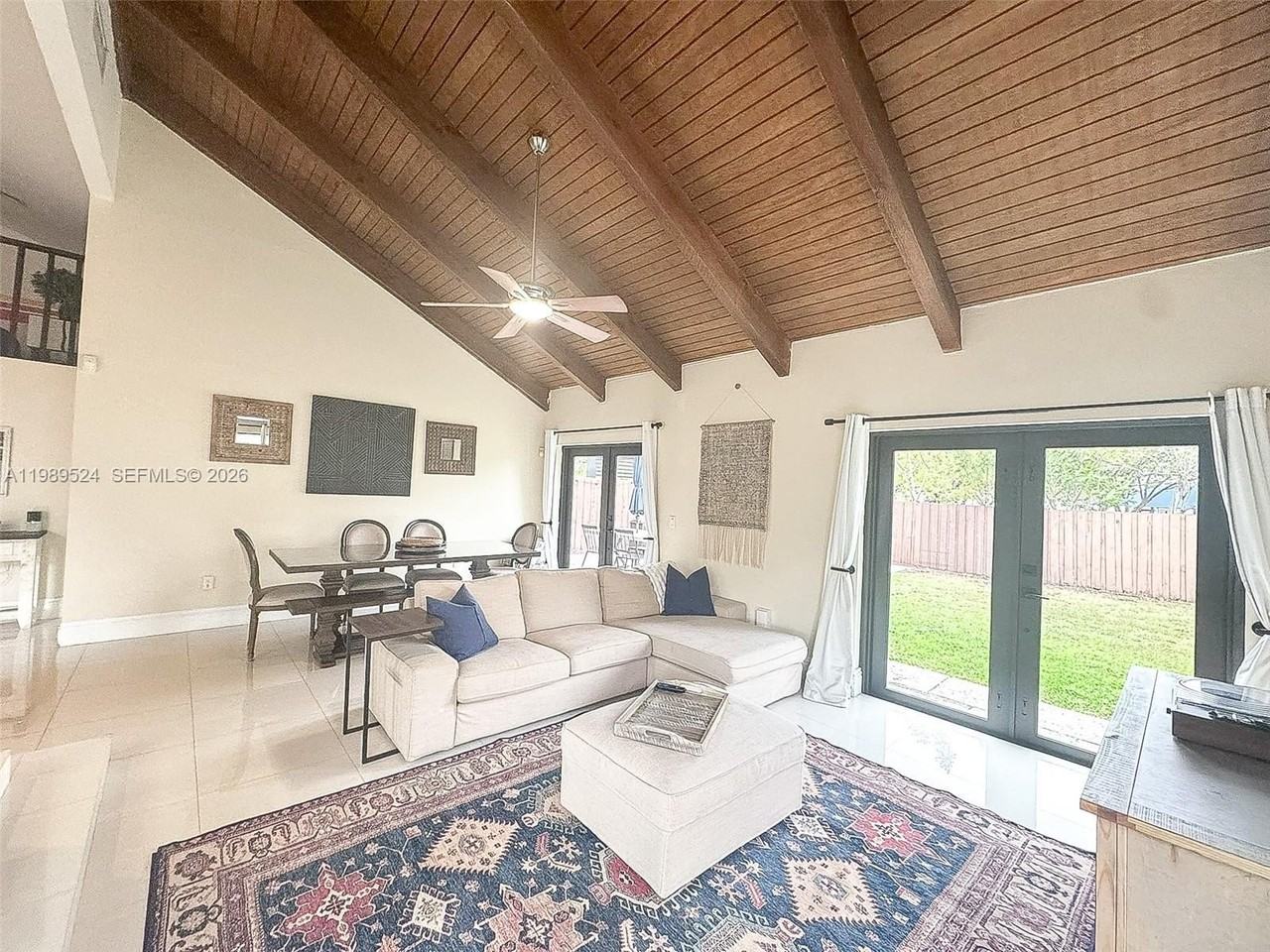 9635 Sw 74th St - Photo 6 of 44