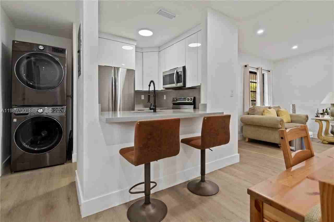 12241 Sw 24th Ter #39 - Photo 7 of 28