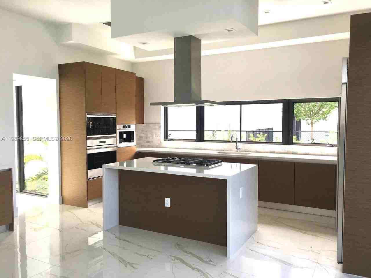 16580 Sunset Way #16580 - Photo 6 of 34