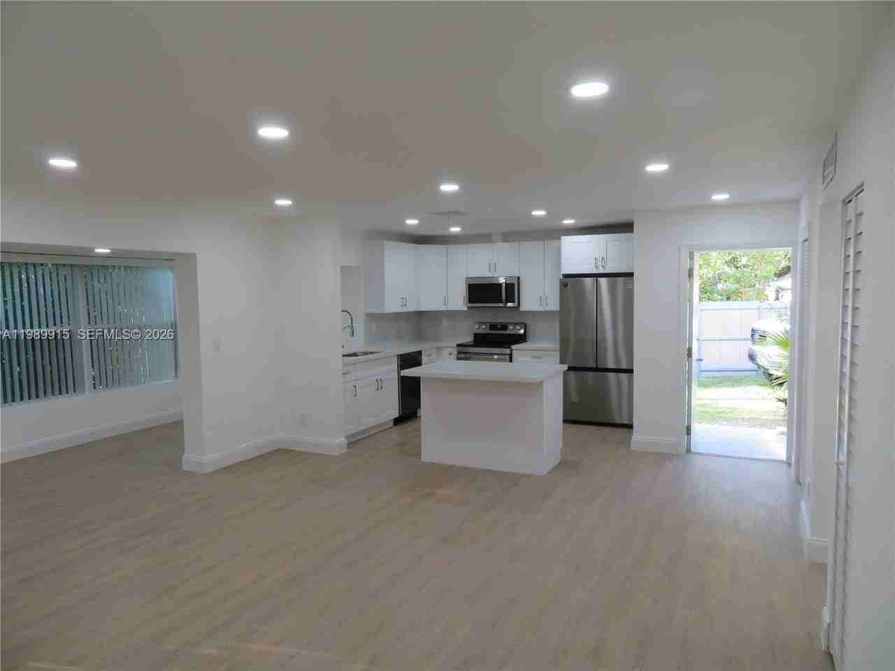 17247 Sw 112th Pl #21044 - Photo 7 of 21