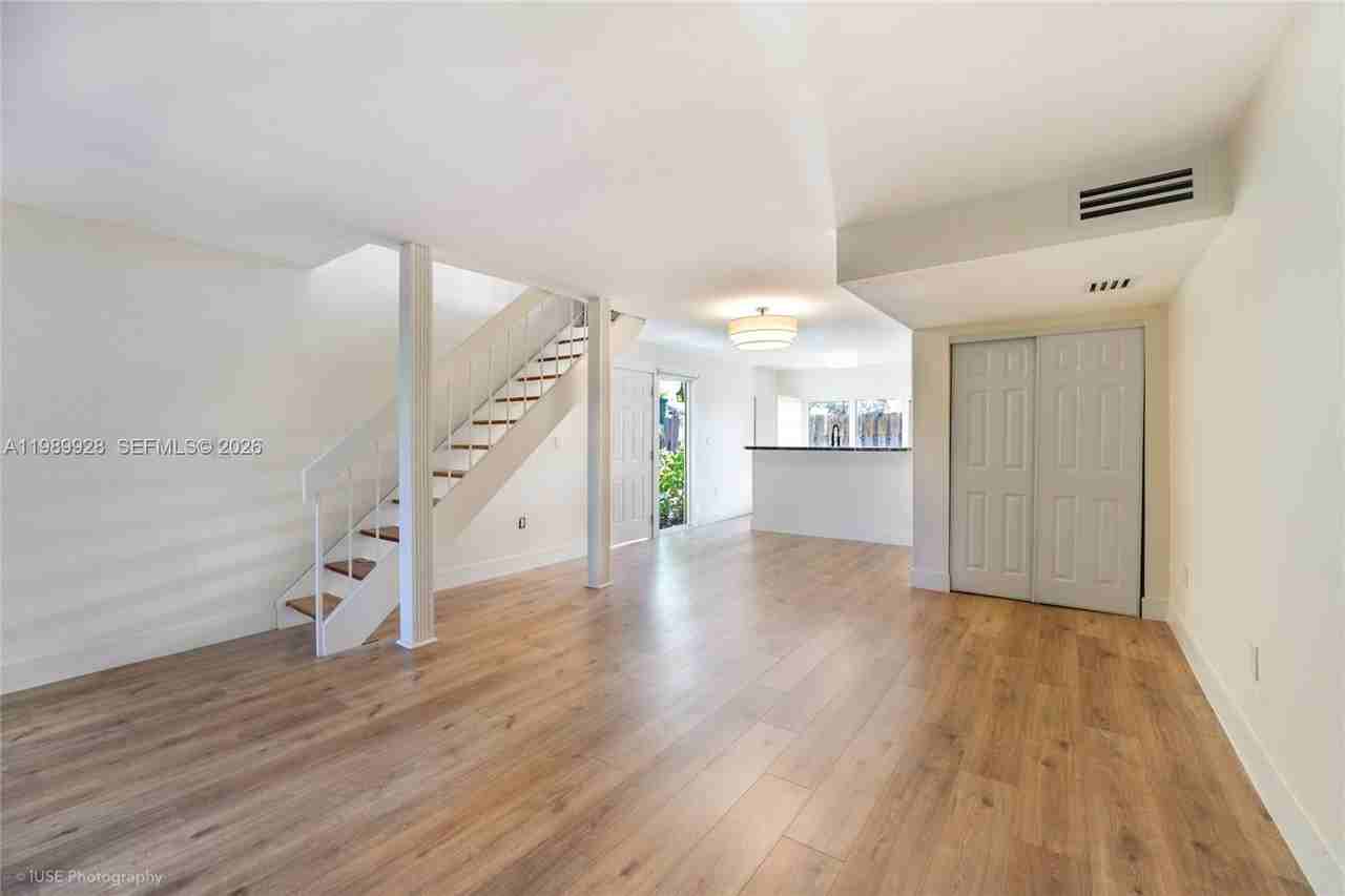 9023 Ne 4th Avenue Rd #9023 - Photo 2 of 15