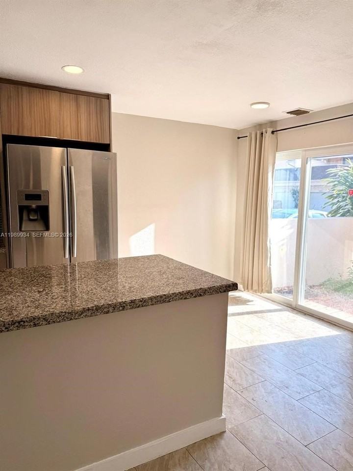 833 Nw 81st Ter #8 - Photo 4 of 50