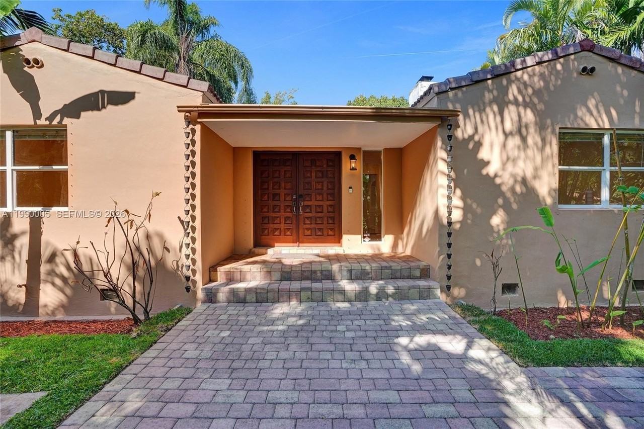 20 Nw 101st St - Photo 2 of 37