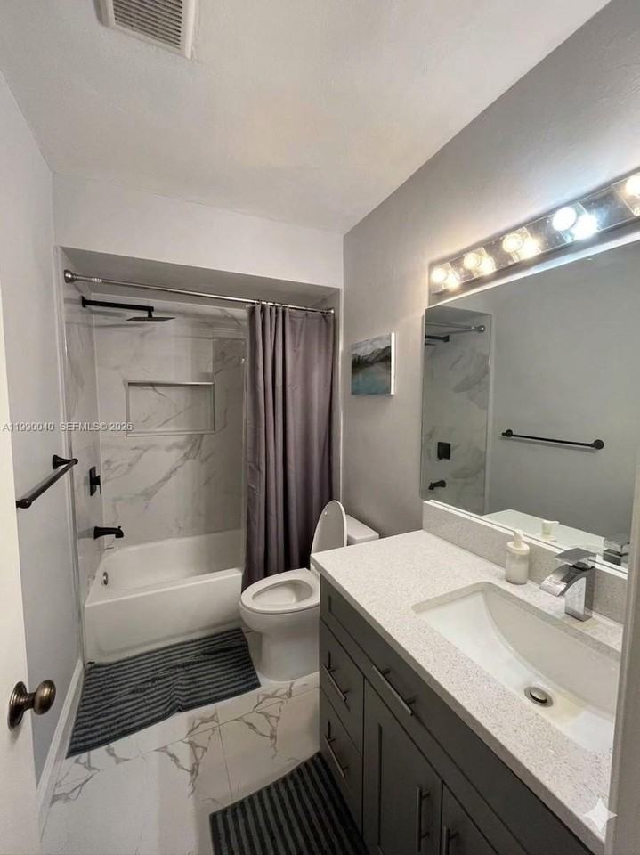 3931 Sw 84th Ter - Photo 3 of 5