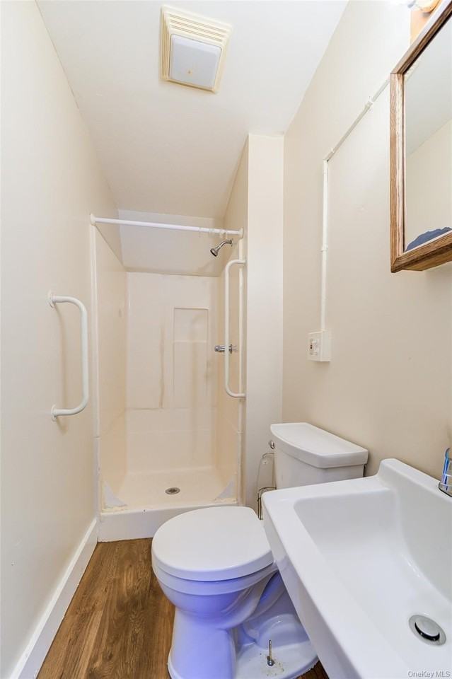 82 Sprague Ave - Photo 6 of 21