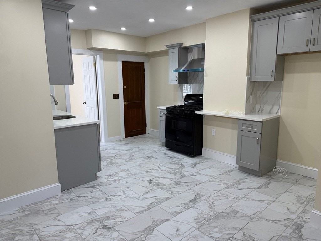 196 W Squantum St Unit 1 - Photo 4 of 10