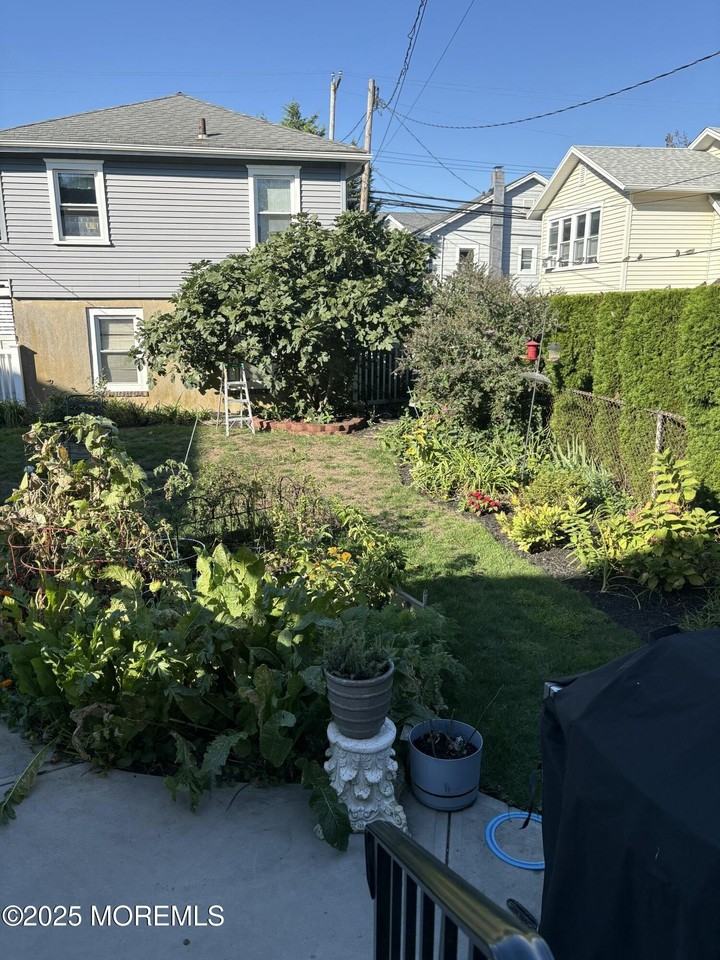 414 Washington Ave - Photo 2 of 19