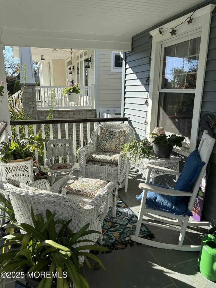 414 Washington Ave - Photo 6 of 19