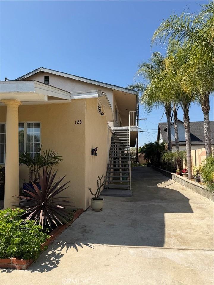 125 N Greenwood Ave #A - Photo 3 of 16