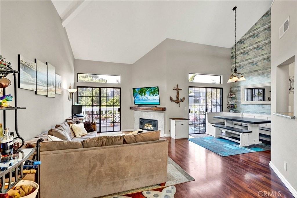 8181 Cape Hope Cir - Photo 5 of 34