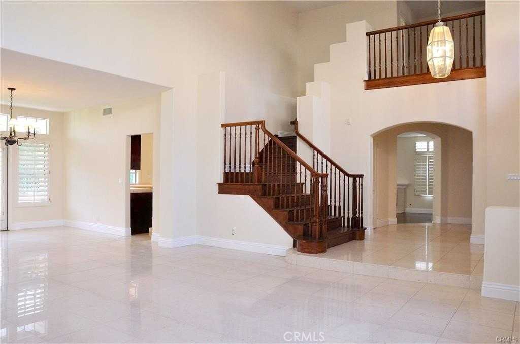 12190 S Riviera - Photo 2 of 21