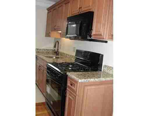 77 South St #2 - Photo 2 of 15