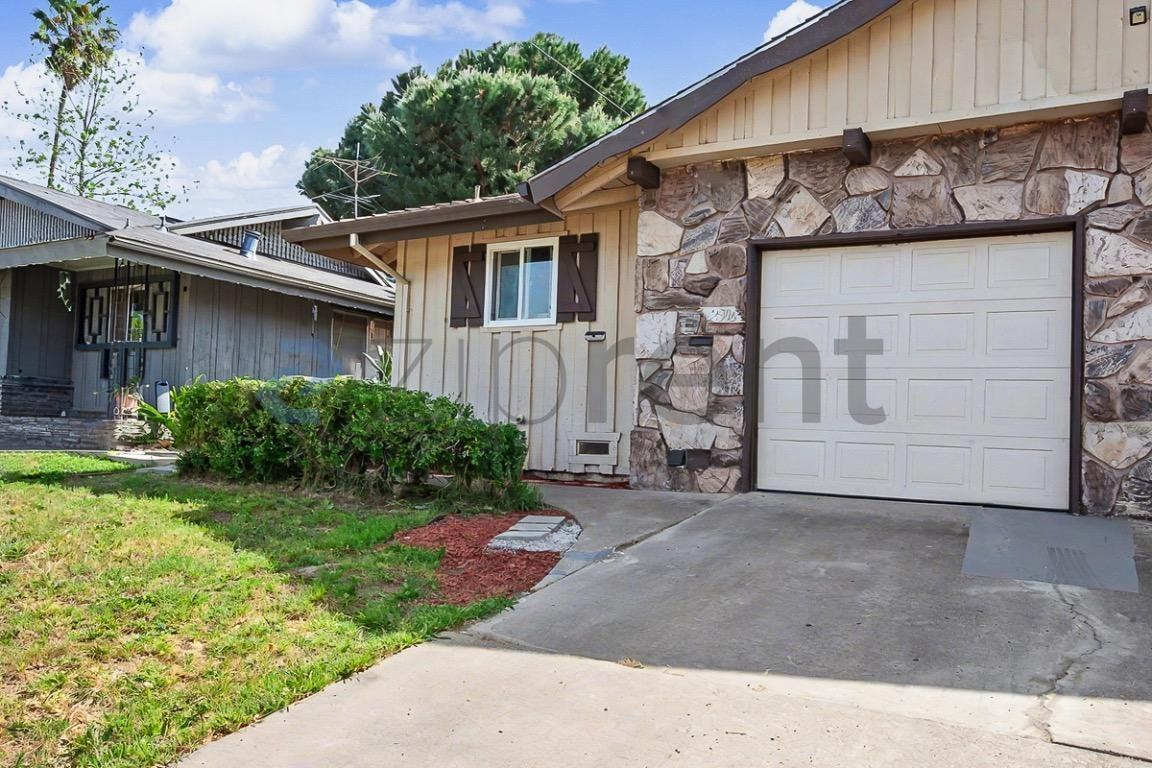 2306 Ramon Dr - Photo 2 of 28