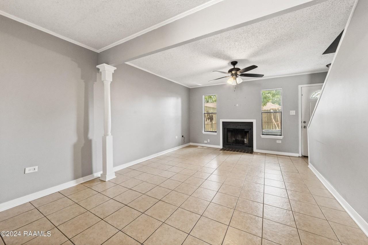 2826 Louisiana Ave #907 - Photo 3 of 17