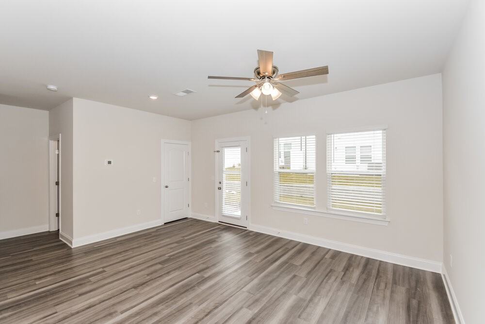 1723 Tahoma Dr - Photo 6 of 20