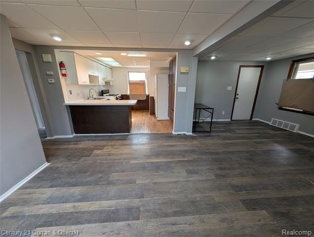 1374 Hanford Ave - Photo 4 of 23