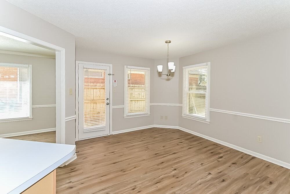 1555 Appling Wood Cv N - Photo 5 of 16