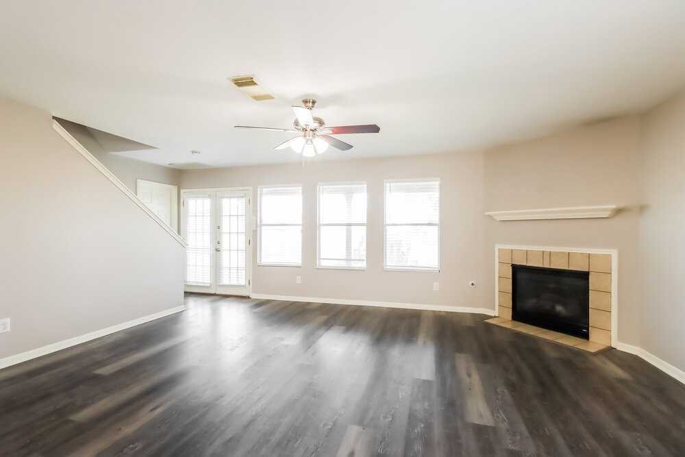 20722 Fox Hound Ln - Photo 4 of 17