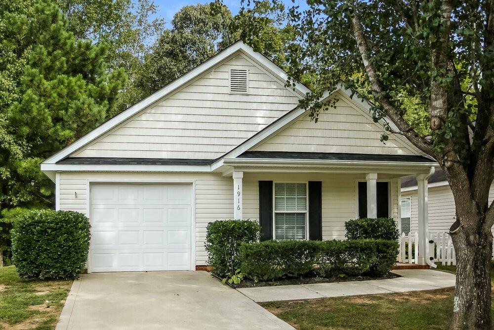 1916 Harrison Park Dr - Photo 3 of 16