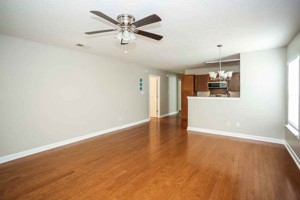 1916 Harrison Park Dr - Photo 5 of 16