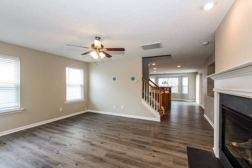 4509 Red Hook Rd - Photo 5 of 17