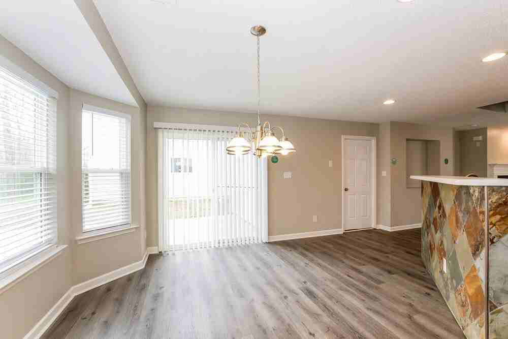 4509 Red Hook Rd - Photo 6 of 17