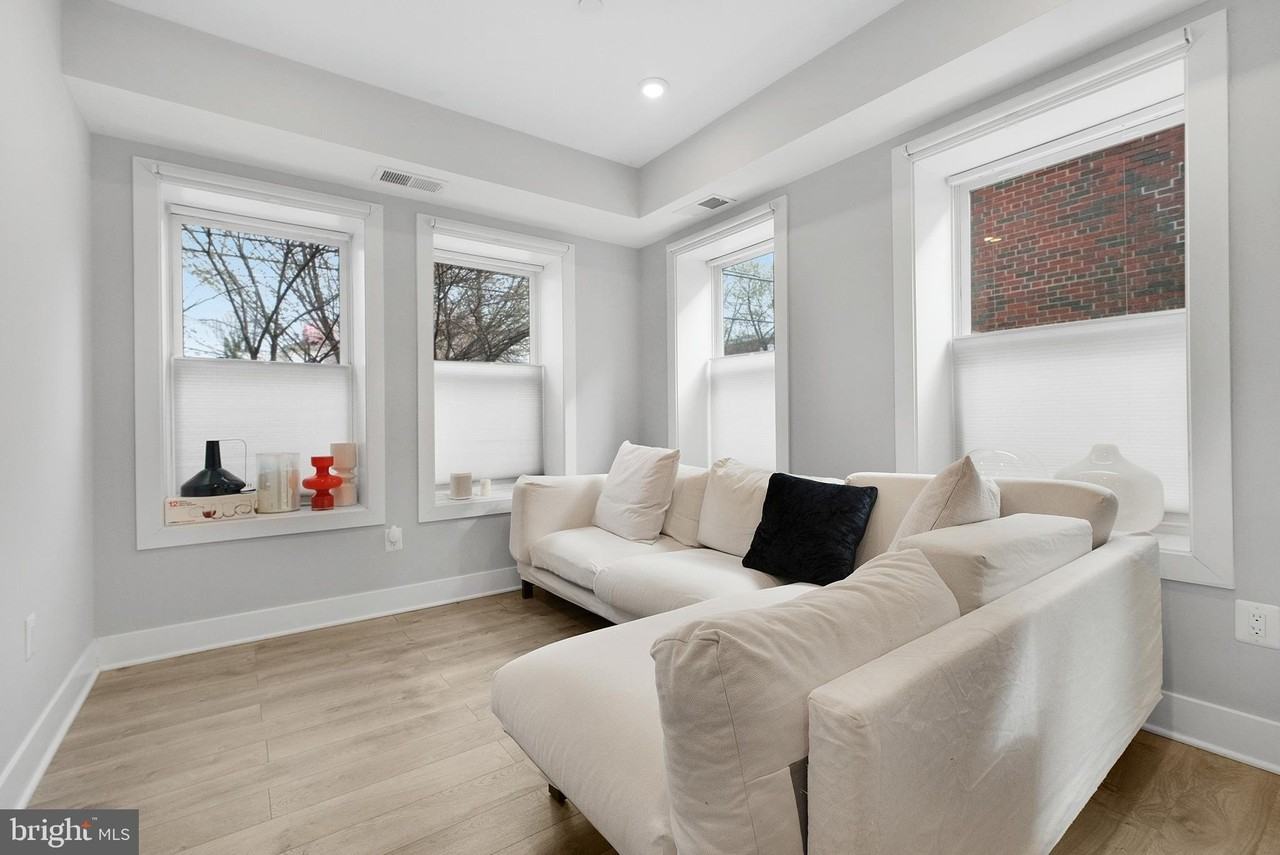 1340 Nicholson St Nw Apt 4 - Photo 3 of 25