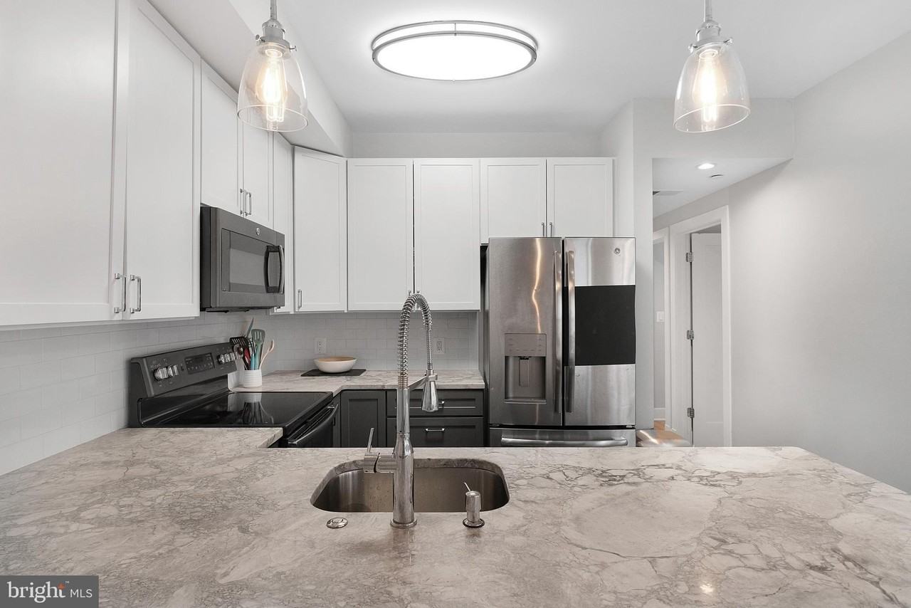 1340 Nicholson St Nw Apt 4 - Photo 7 of 25