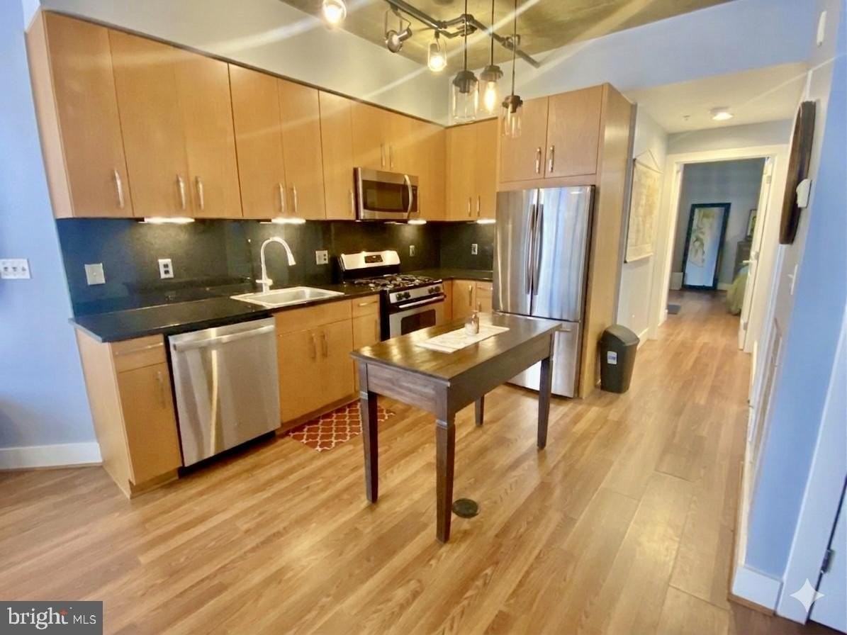 2301 Champlain St Nw Apt T10 - Photo 5 of 24