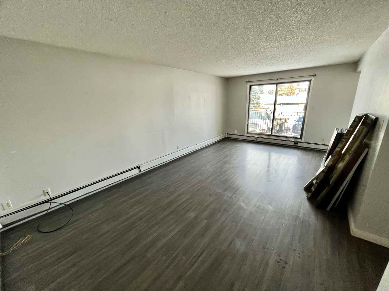 12421-82 Street NW - Photo 2 of 13