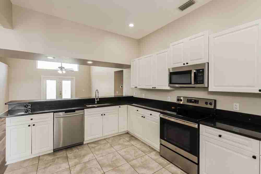 2864 Meridian Point Ln - Photo 6 of 16