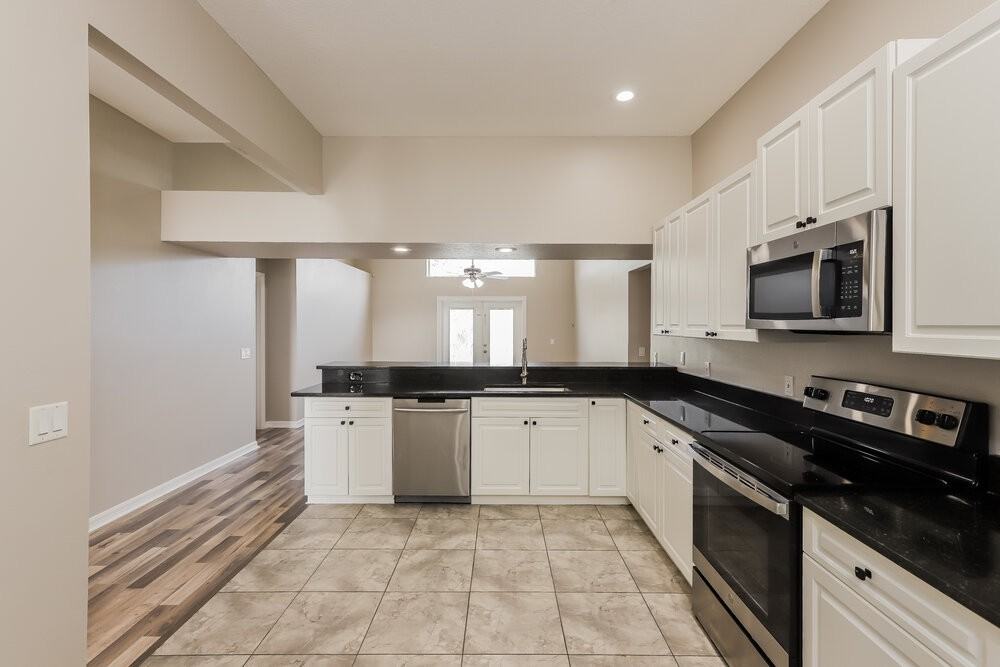 2864 Meridian Point Ln - Photo 7 of 16