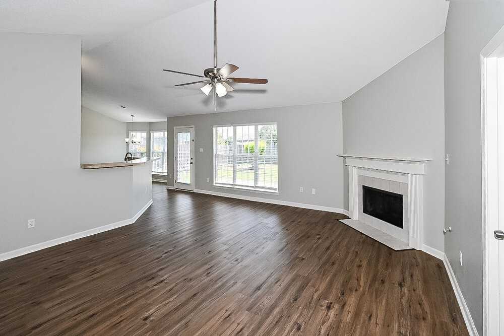 6620 Tealwood Dr - Photo 5 of 17