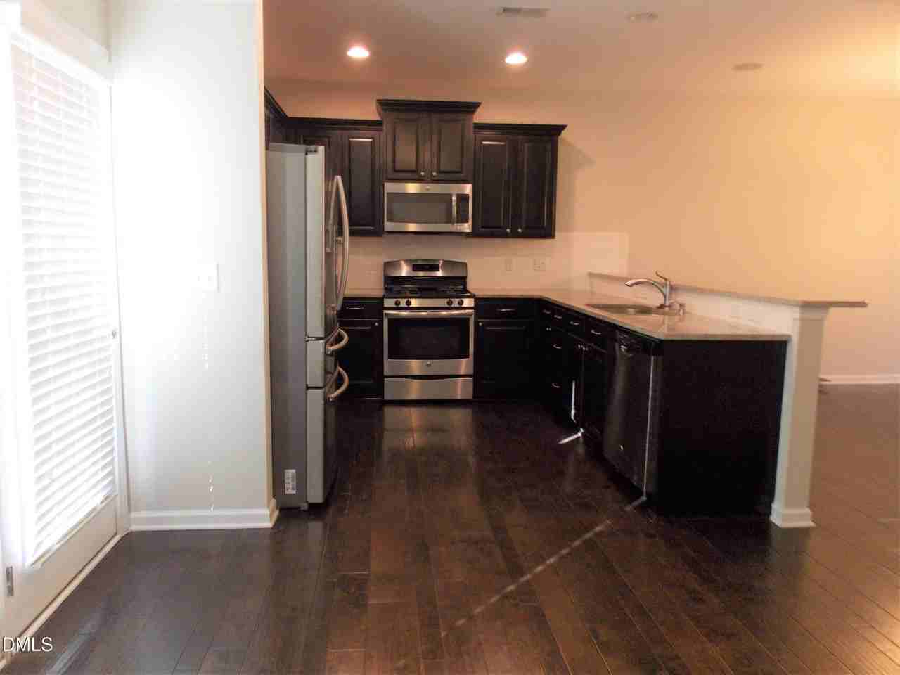 509 N Tunstall Ave - Photo 4 of 31