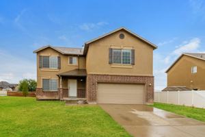 featured image of 558 Wellington Dr