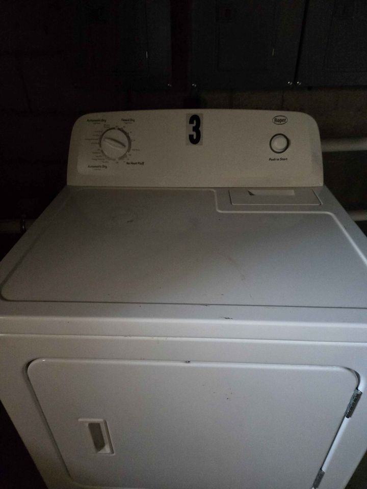 415 S Cedar Ave #3 - Photo 3 of 11