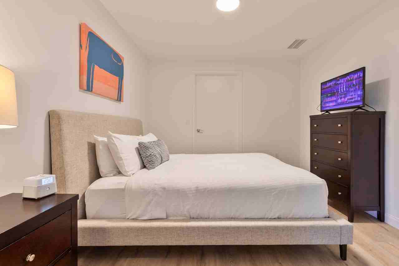 60 Kilmarnock St #1039269P - Photo 7 of 37