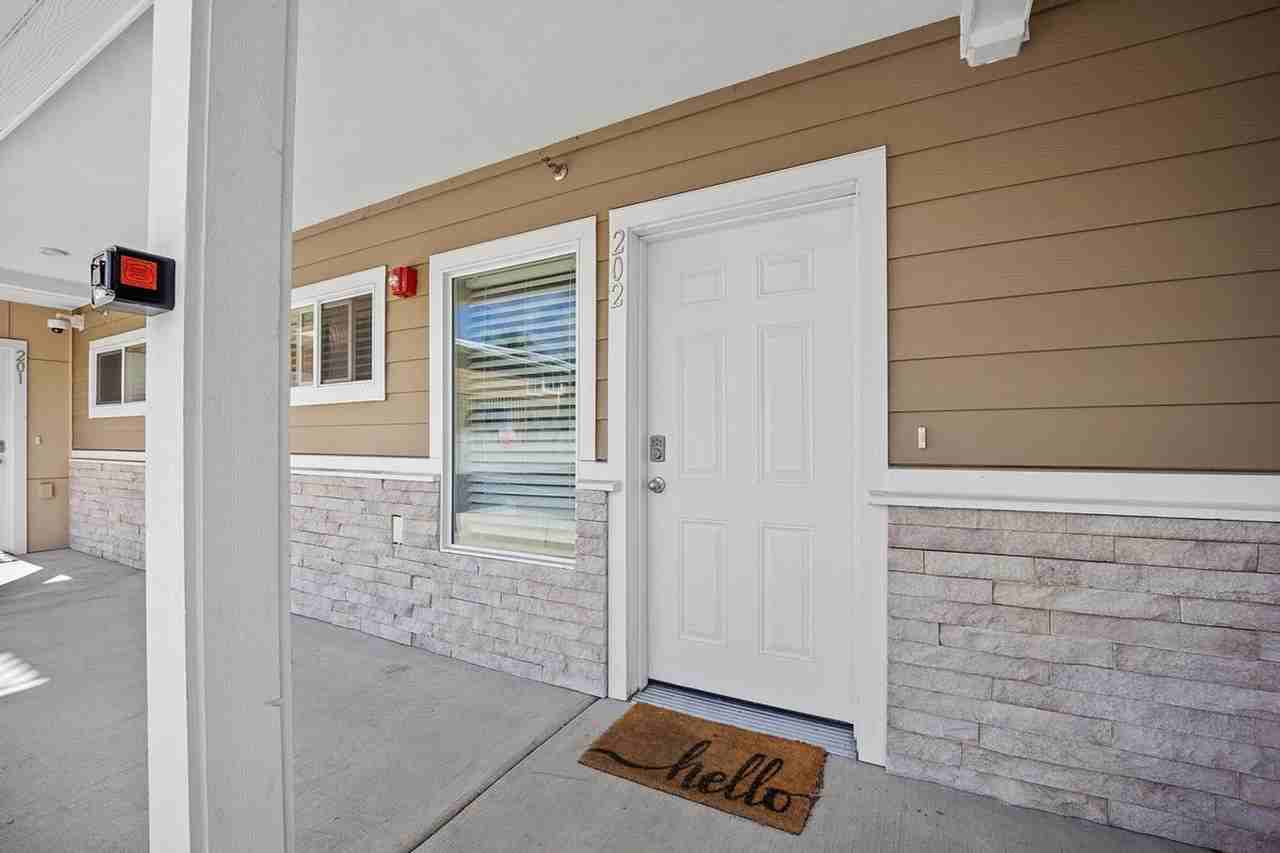 624 E 32nd St #1296625P - Photo 2 of 23