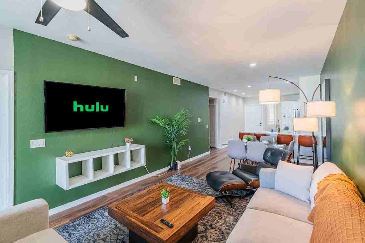 1275 E University Dr #1462581P - Photo 5 of 50