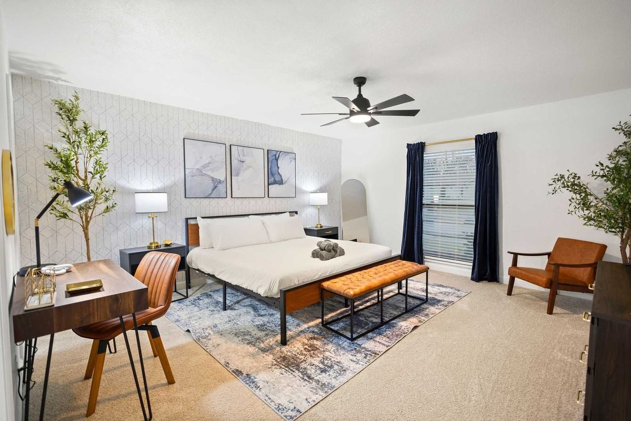 3410 Country Club Dr #1466126P - Photo 6 of 38