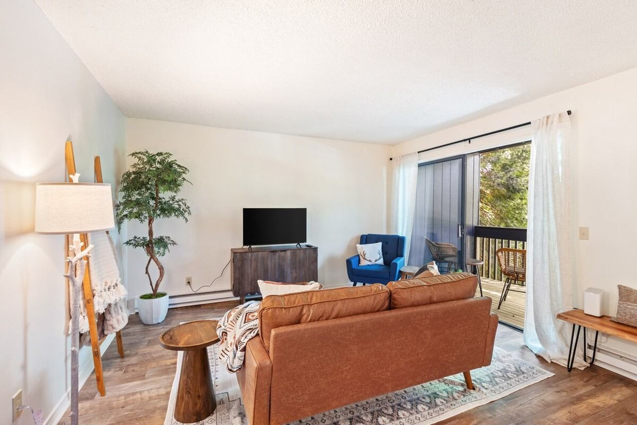 6630 Sw Capitol Hwy #1471543P - Photo 2 of 36