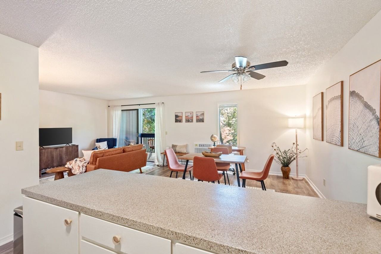 6630 Sw Capitol Hwy #1471543P - Photo 7 of 36