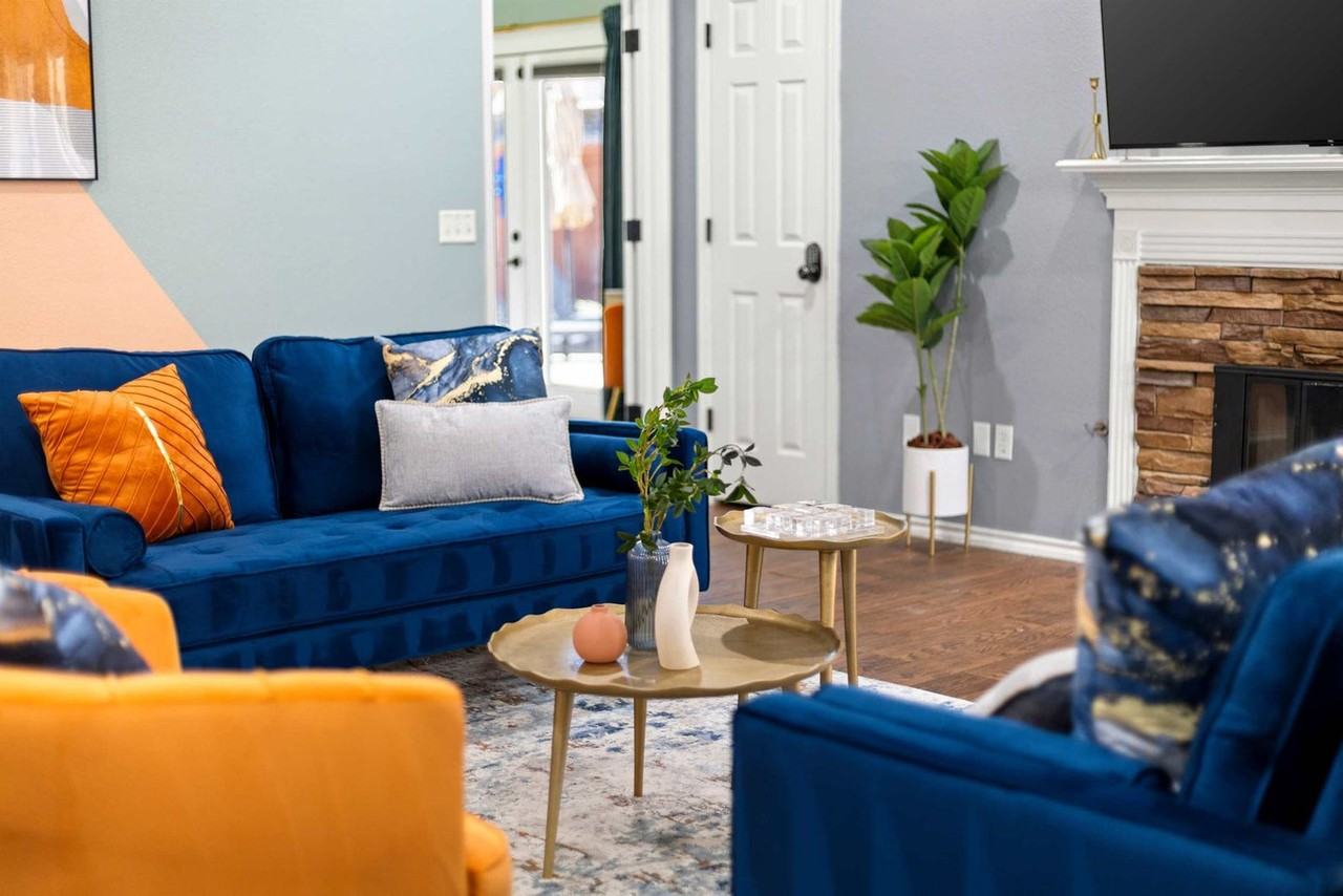 324 Woodcrest Dr #1508853P - Photo 3 of 38