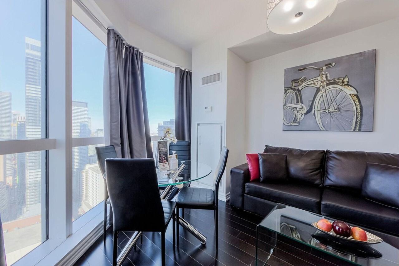 386 Yonge St #1509516P - Photo 4 of 21