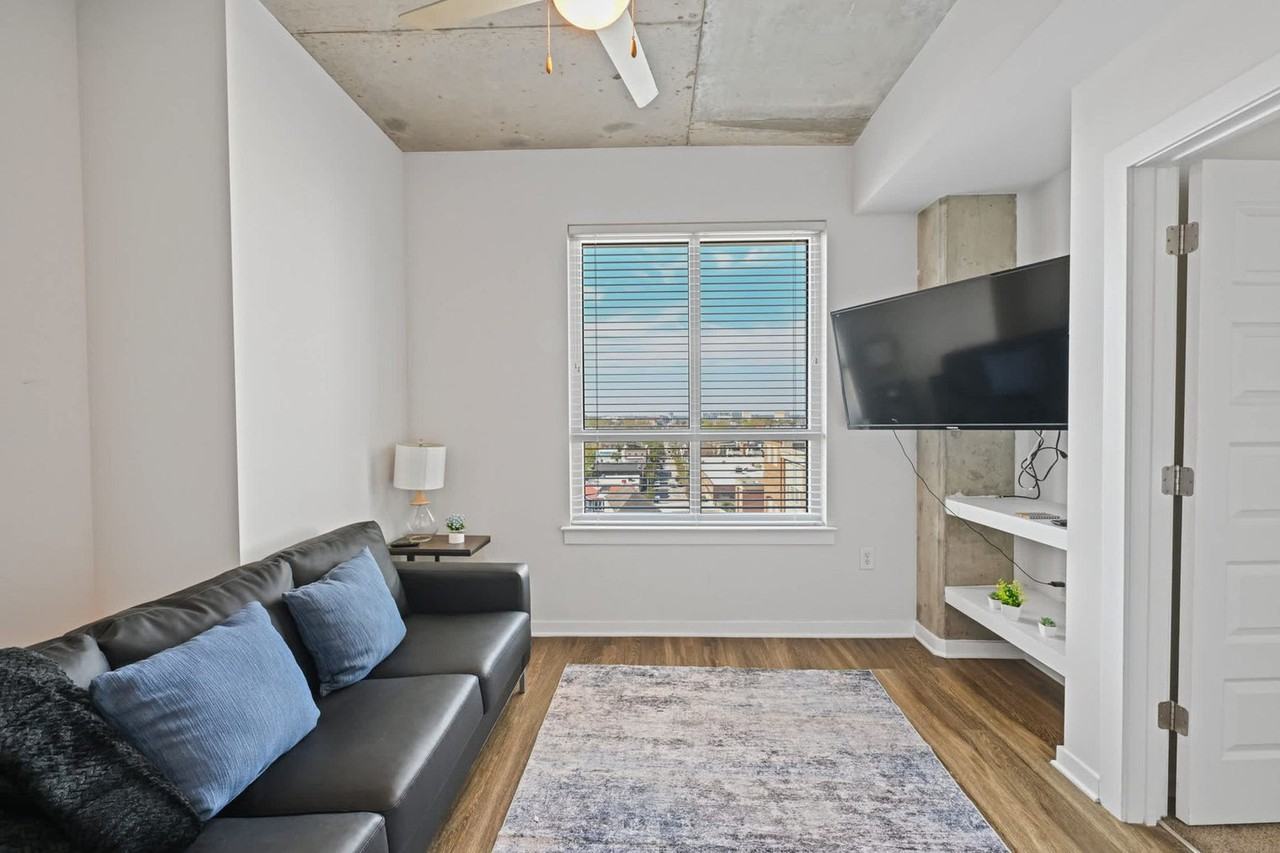 28 Woolfe St #1509630P - Photo 2 of 31