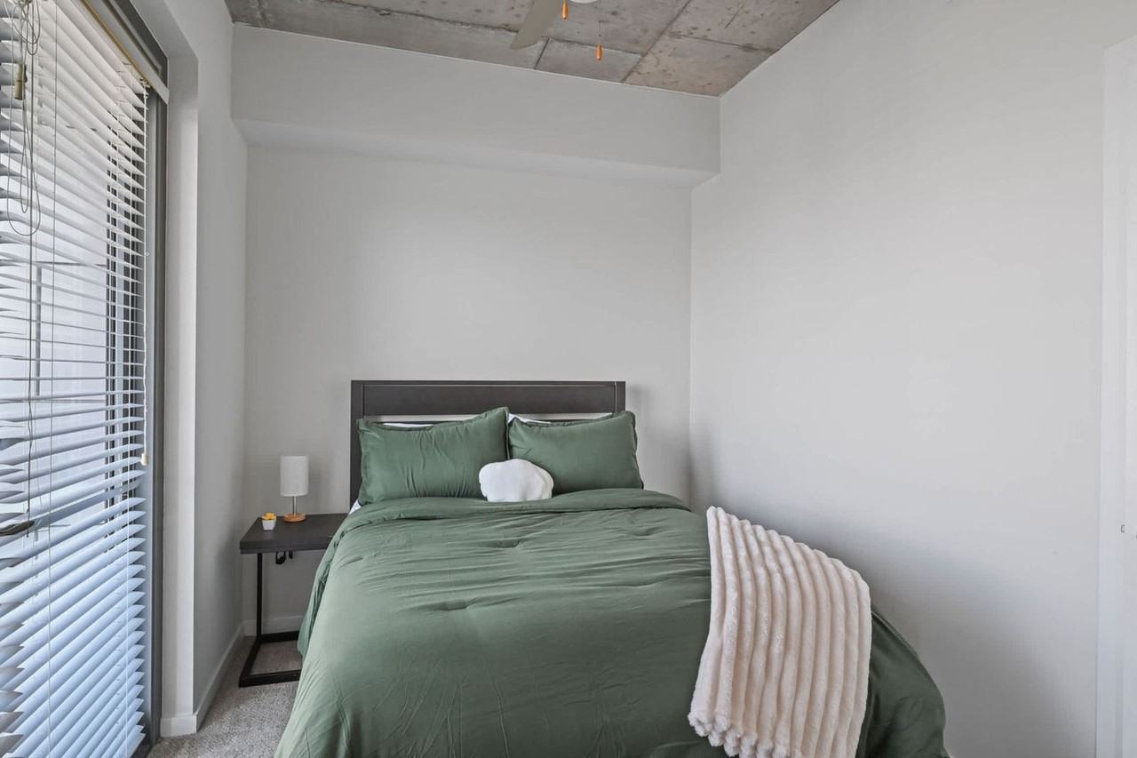 28 Woolfe St #1509630P - Photo 4 of 31