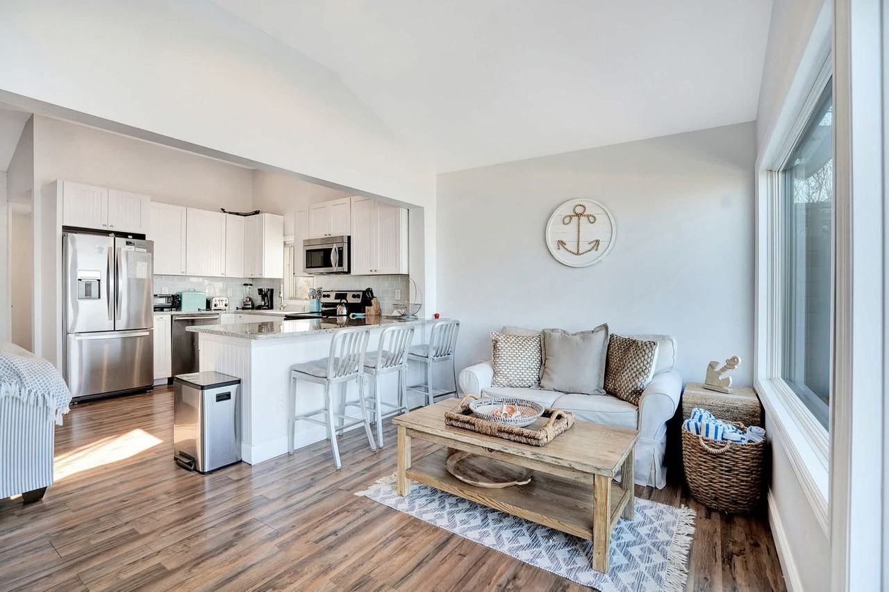 212 Creek Rd #1510784P - Photo 2 of 22