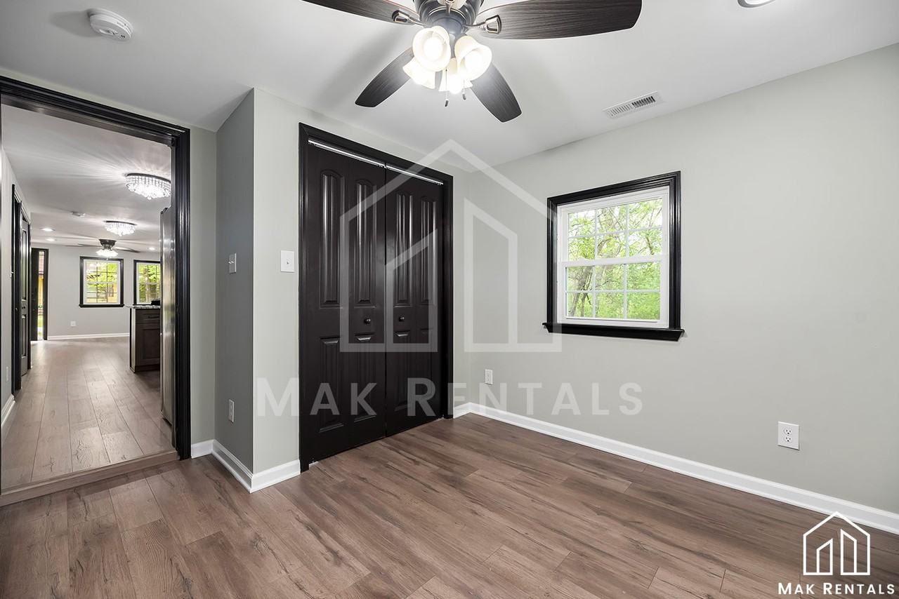 1705 E Cloaninger Ave - Photo 7 of 26