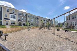 featured image of 521 Caddy Aly #1